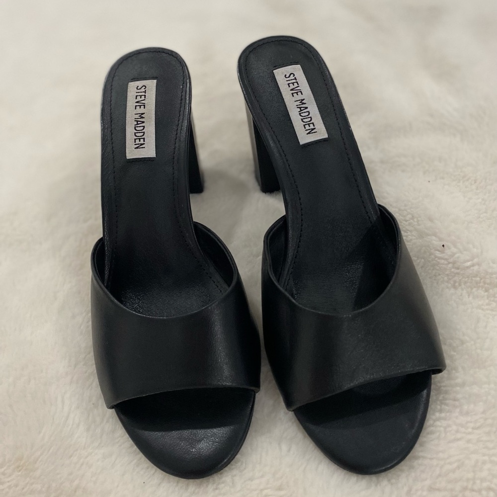 Steve madden sandals